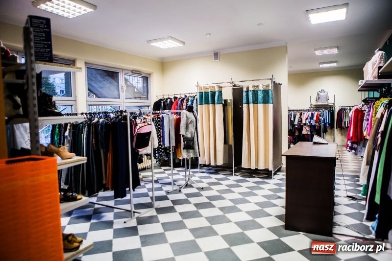 Zdjęcie w galerii na portalu naszraciborz.pl: Nowy komis MAŁA SZWAJCARIA zaprasza  wiadomości z regionu