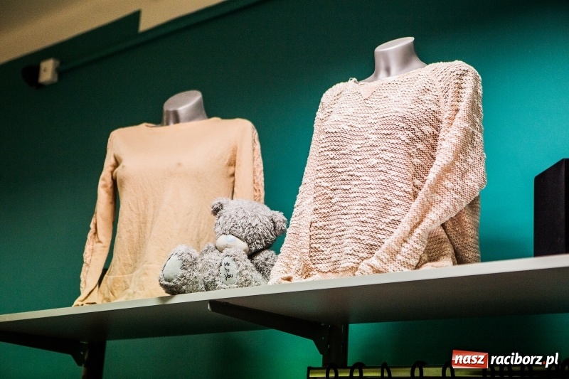 Zdjęcie w galerii na portalu naszraciborz.pl: Nowy komis MAŁA SZWAJCARIA zaprasza  wiadomości z regionu