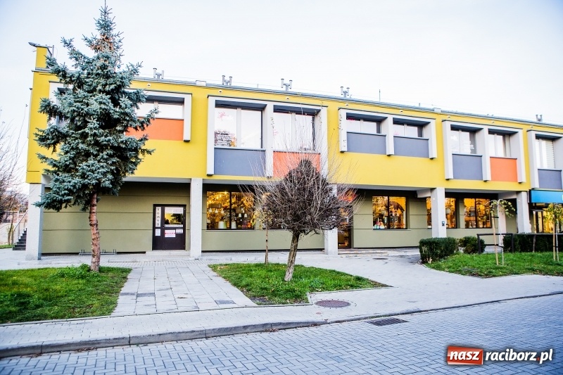 Zdjęcie w galerii na portalu naszraciborz.pl: Nowy komis MAŁA SZWAJCARIA zaprasza  wiadomości z regionu