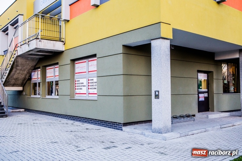 Zdjęcie w galerii na portalu naszraciborz.pl: Nowy komis MAŁA SZWAJCARIA zaprasza  wiadomości z regionu