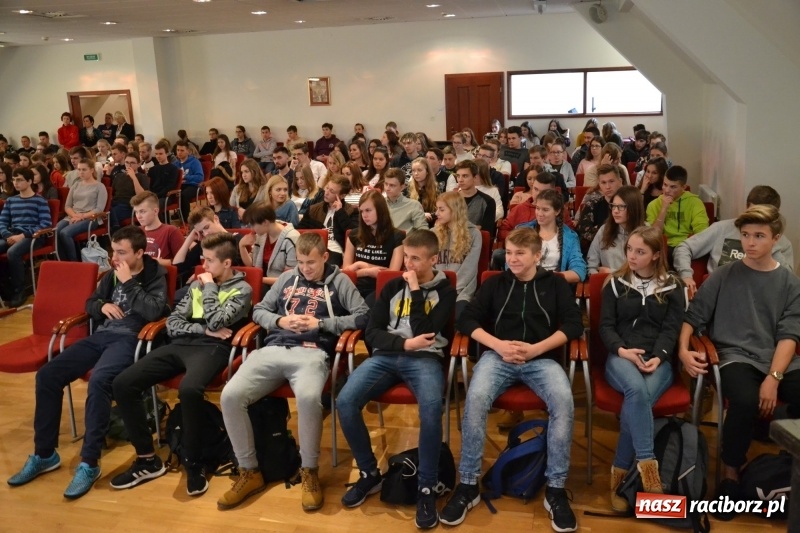 Zdjęcie w galerii na portalu naszraciborz.pl: Światowy Tydzień Przedsiębiorczości ruszył na Zamku Piastowskim wiadomości z regionu