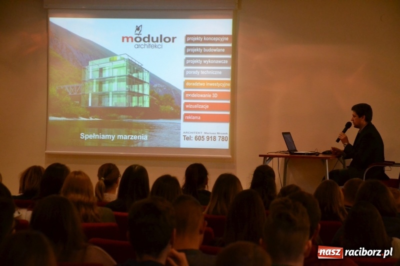 Zdjęcie w galerii na portalu naszraciborz.pl: Światowy Tydzień Przedsiębiorczości ruszył na Zamku Piastowskim wiadomości z regionu