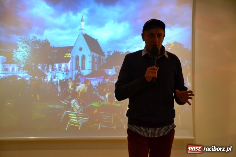 Zdjęcie w galerii na portalu naszraciborz.pl: Światowy Tydzień Przedsiębiorczości ruszył na Zamku Piastowskim wiadomości z regionu