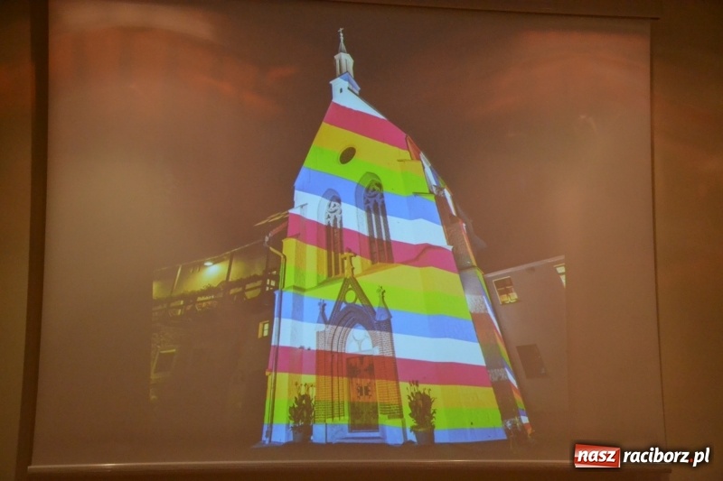 Zdjęcie w galerii na portalu naszraciborz.pl: Światowy Tydzień Przedsiębiorczości ruszył na Zamku Piastowskim wiadomości z regionu