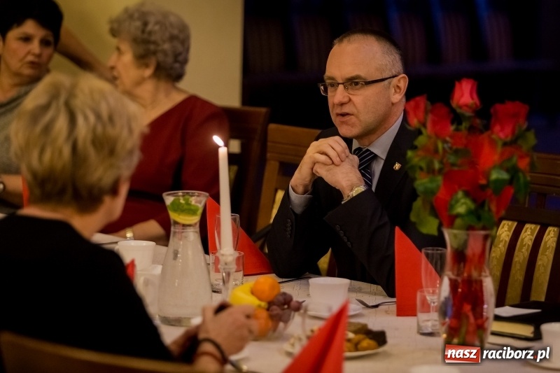 Zdjęcie w galerii na portalu naszraciborz.pl: Koło Racibórz-Centrum PZERiI świętowało Dzień Seniora wiadomości z regionu