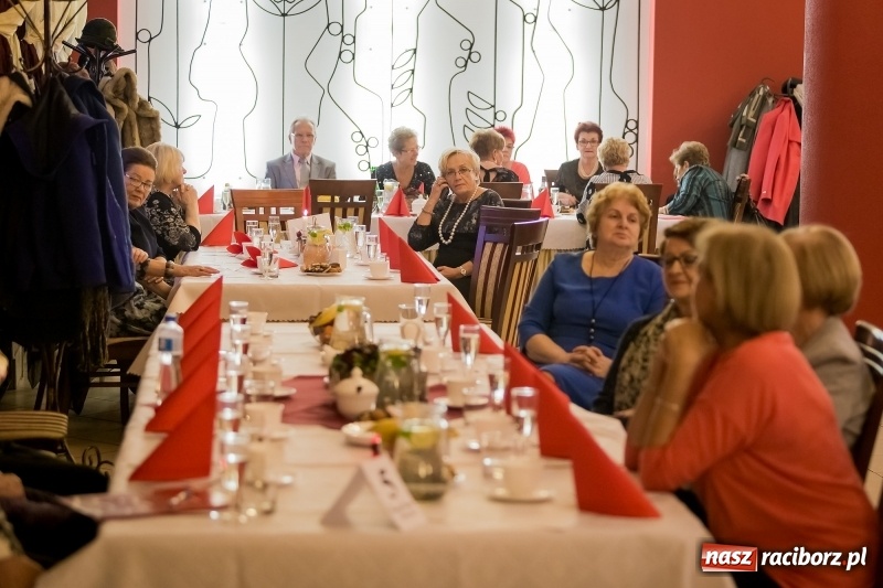 Zdjęcie w galerii na portalu naszraciborz.pl: Koło Racibórz-Centrum PZERiI świętowało Dzień Seniora wiadomości z regionu