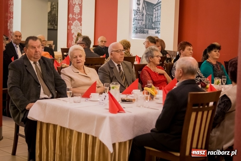 Zdjęcie w galerii na portalu naszraciborz.pl: Koło Racibórz-Centrum PZERiI świętowało Dzień Seniora wiadomości z regionu