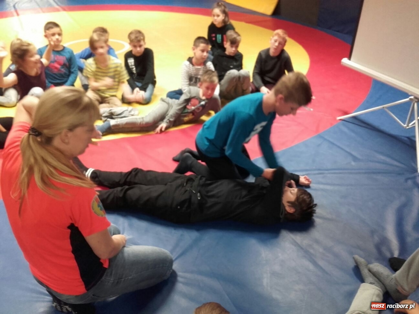 Zdjęcie w galerii na portalu naszraciborz.pl: Zajęcia profilaktyczne w Łamatorze wiadomości z regionu