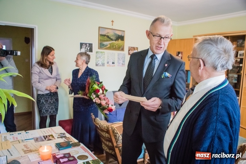 Zdjęcie w galerii na portalu naszraciborz.pl: Platynowa rocznica małżeństwa Państwa Anny i Aleksandra Bednarzów wiadomości z regionu