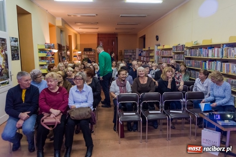 Zdjęcie w galerii na portalu naszraciborz.pl: Olgierd Łukaszewicz gościem raciborskiej biblioteki wiadomości z regionu