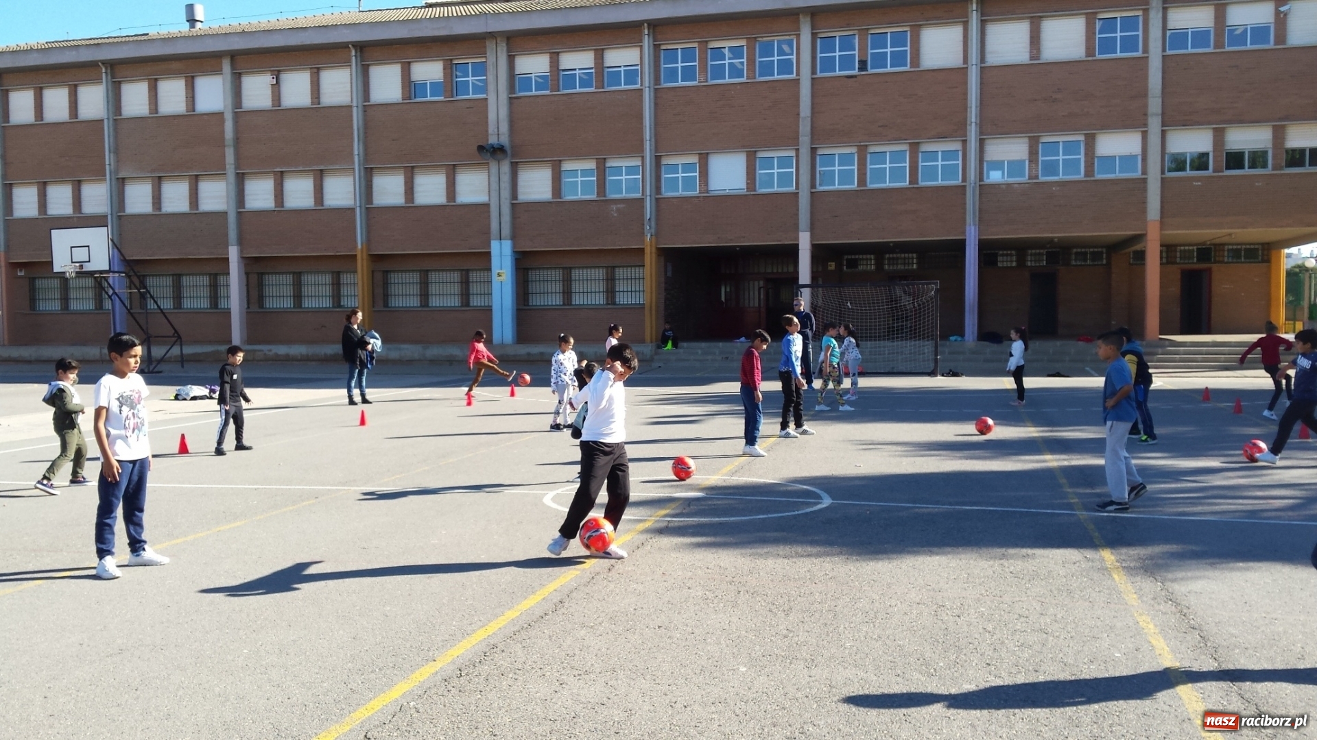 Zdjęcie w galerii na portalu naszraciborz.pl: Wizyta studyjna nauczycieli SP Tworków w Hiszpanii w ramach projektu Erasmus+ wiadomości z regionu