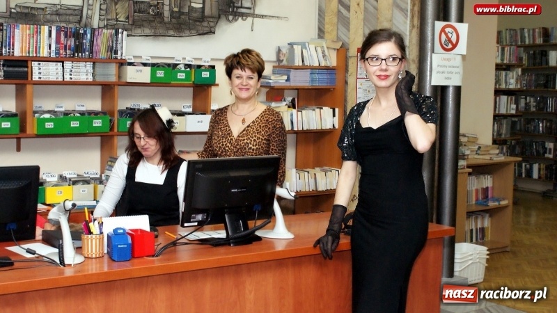 Zdjęcie w galerii na portalu naszraciborz.pl: Filmowa Noc w bibliotece z… Olgierdem Łukaszewiczem i innymi atrakcjami wiadomości z regionu