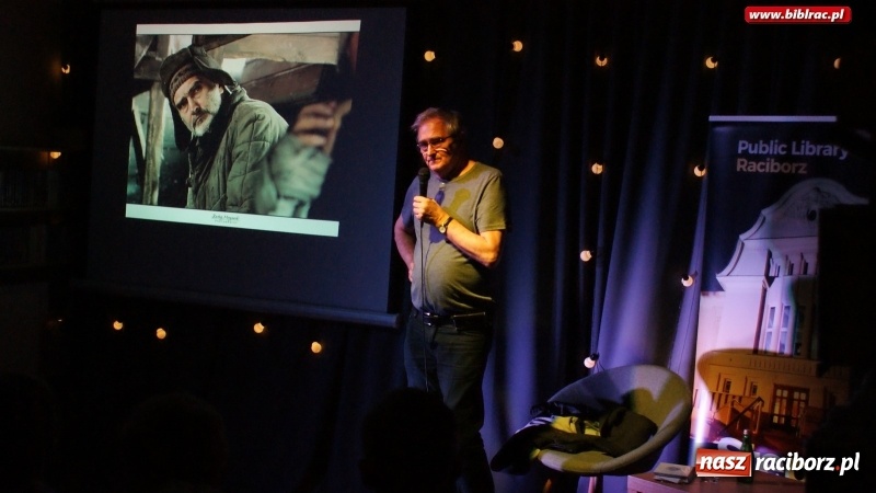 Zdjęcie w galerii na portalu naszraciborz.pl: Filmowa Noc w bibliotece z… Olgierdem Łukaszewiczem i innymi atrakcjami wiadomości z regionu