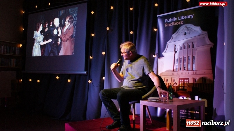 Zdjęcie w galerii na portalu naszraciborz.pl: Filmowa Noc w bibliotece z… Olgierdem Łukaszewiczem i innymi atrakcjami wiadomości z regionu
