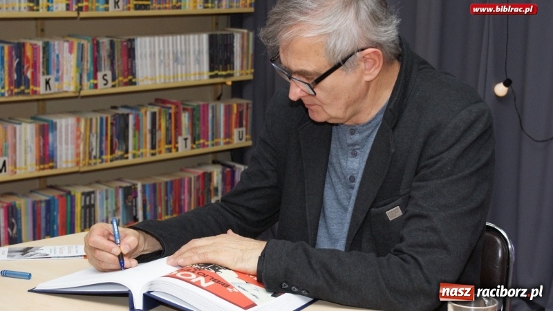 Zdjęcie w galerii na portalu naszraciborz.pl: Filmowa Noc w bibliotece z… Olgierdem Łukaszewiczem i innymi atrakcjami wiadomości z regionu