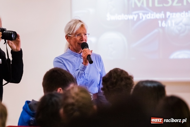 Zdjęcie w galerii na portalu naszraciborz.pl: Mieszko inspiruje. Światowy Tydzień Przedsiębiorczości na zamku  wiadomości z regionu