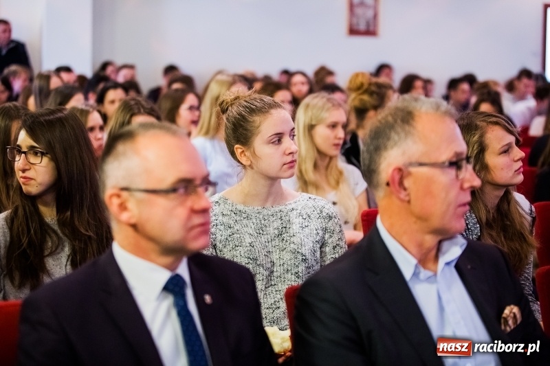 Zdjęcie w galerii na portalu naszraciborz.pl: Mieszko inspiruje. Światowy Tydzień Przedsiębiorczości na zamku  wiadomości z regionu