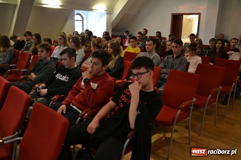 Zdjęcie w galerii na portalu naszraciborz.pl: Mieszko inspiruje. Światowy Tydzień Przedsiębiorczości na zamku  wiadomości z regionu