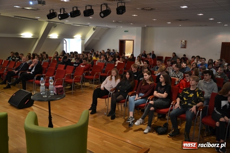 Zdjęcie w galerii na portalu naszraciborz.pl: Mieszko inspiruje. Światowy Tydzień Przedsiębiorczości na zamku  wiadomości z regionu