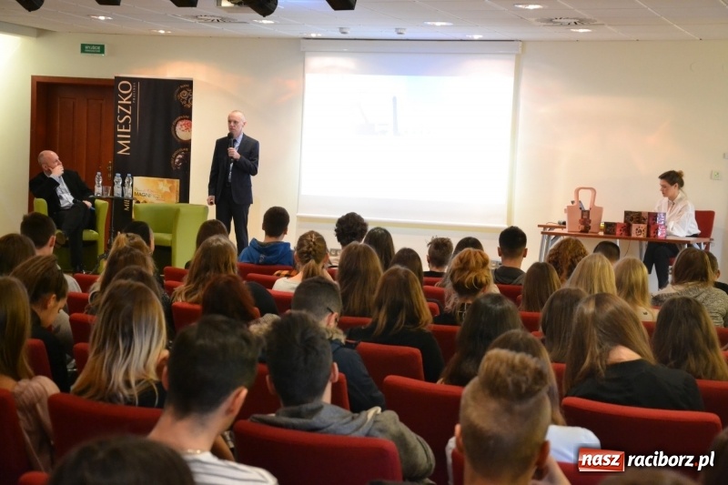 Zdjęcie w galerii na portalu naszraciborz.pl: Mieszko inspiruje. Światowy Tydzień Przedsiębiorczości na zamku  wiadomości z regionu