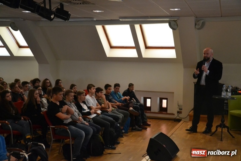 Zdjęcie w galerii na portalu naszraciborz.pl: Mieszko inspiruje. Światowy Tydzień Przedsiębiorczości na zamku  wiadomości z regionu