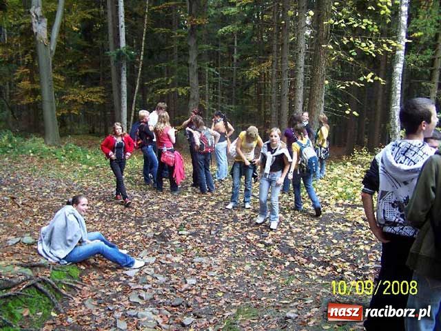 Zdjęcie w galerii na portalu naszraciborz.pl: Młodzież współpracuje wiadomości z regionu