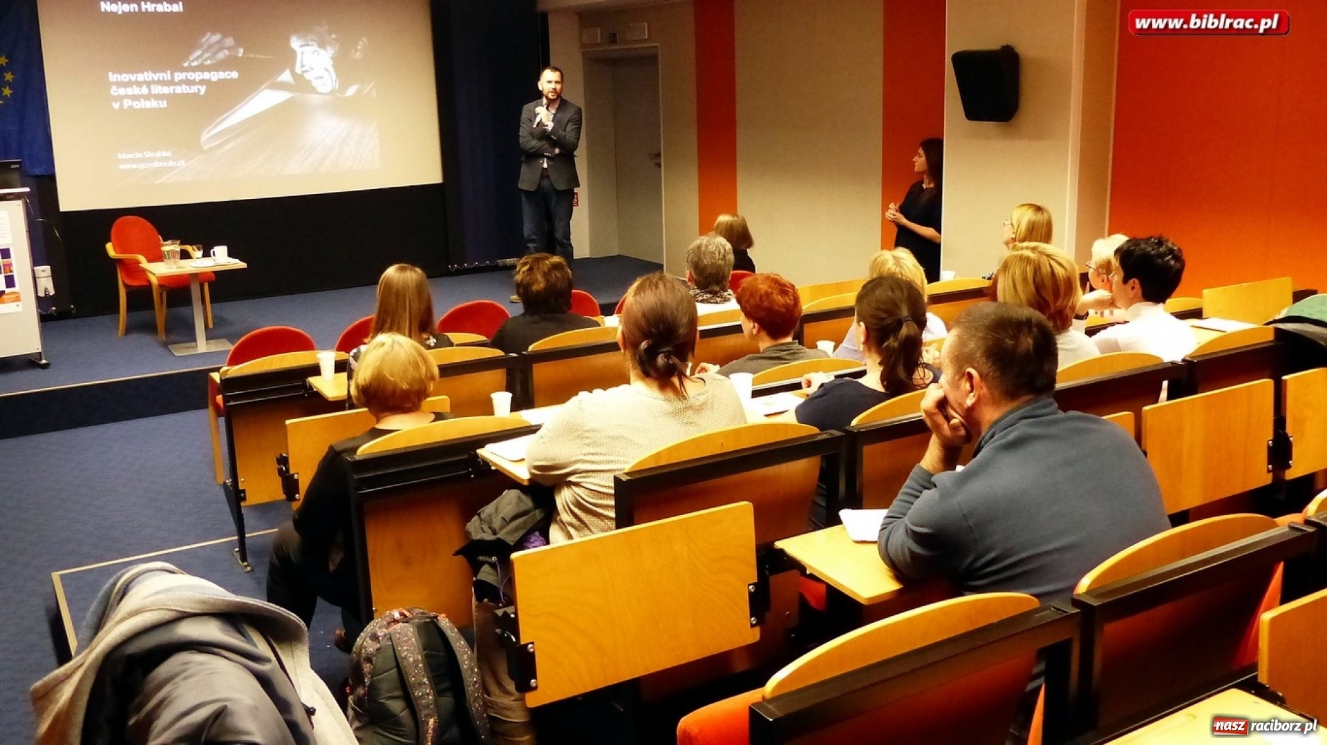 Zdjęcie w galerii na portalu naszraciborz.pl: Nie tylko Hrabal! - spotkanie z Marcinem Skrabką w bibliotece w Karwinie wiadomości z regionu