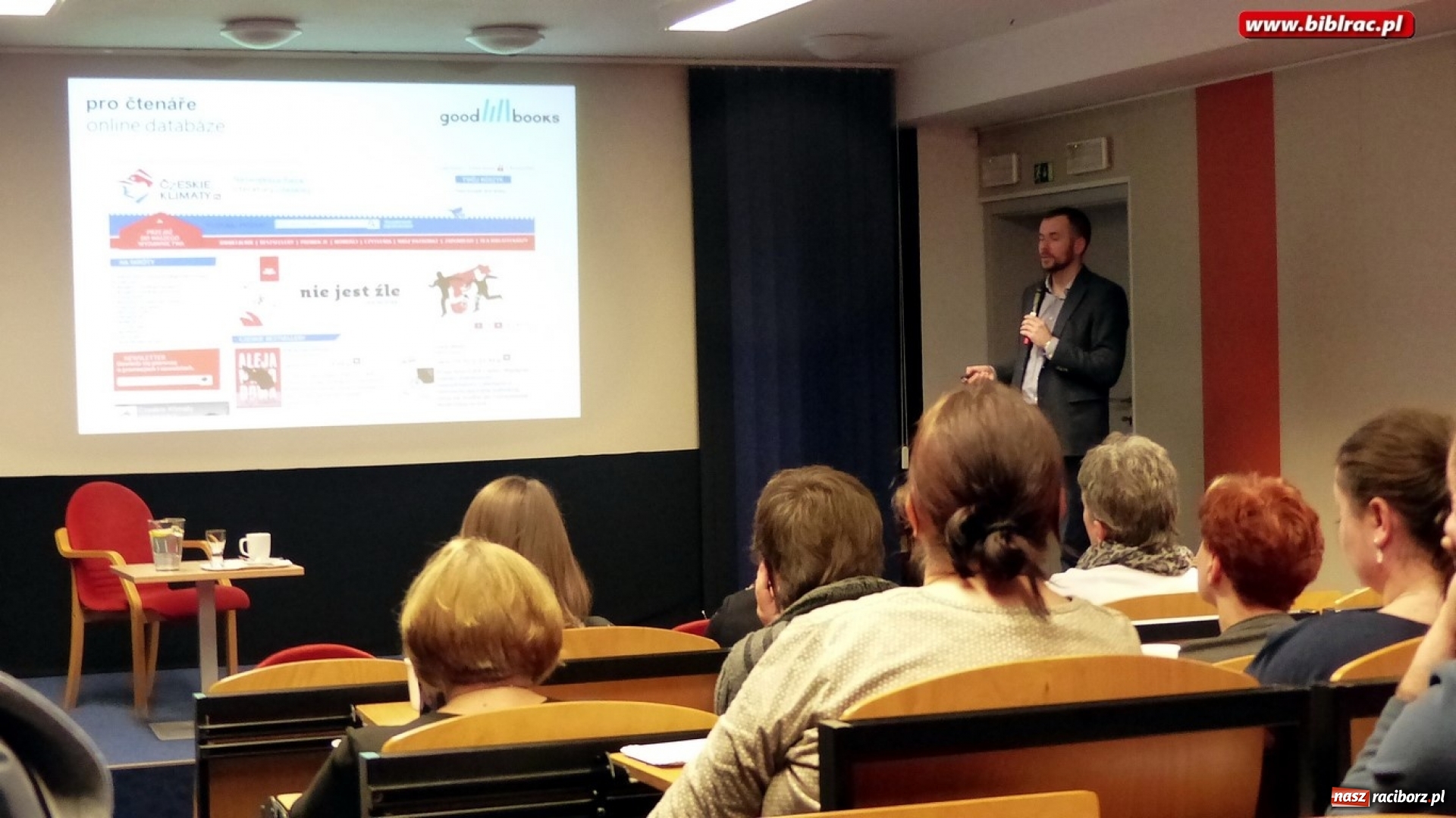 Zdjęcie w galerii na portalu naszraciborz.pl: Nie tylko Hrabal! - spotkanie z Marcinem Skrabką w bibliotece w Karwinie wiadomości z regionu