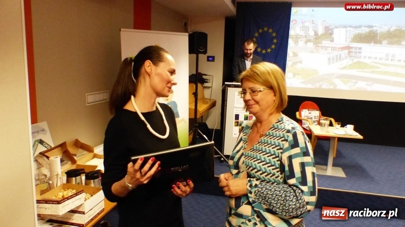 Zdjęcie w galerii na portalu naszraciborz.pl: Nie tylko Hrabal! - spotkanie z Marcinem Skrabką w bibliotece w Karwinie wiadomości z regionu