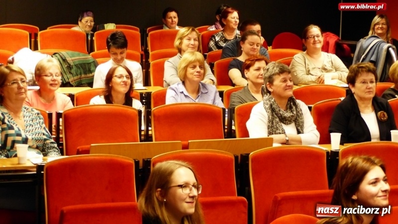Zdjęcie w galerii na portalu naszraciborz.pl: Nie tylko Hrabal! - spotkanie z Marcinem Skrabką w bibliotece w Karwinie wiadomości z regionu