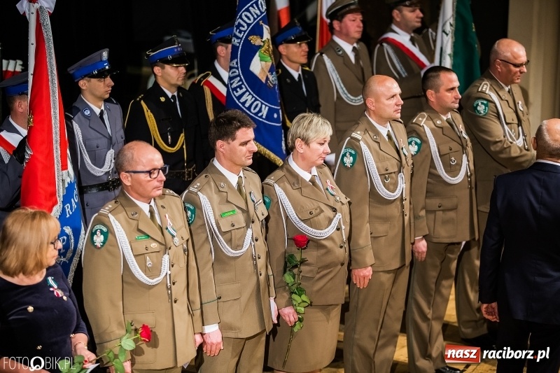 Zdjęcie w galerii na portalu naszraciborz.pl: Raciborskie obchody Narodowego Święta Niepodległości i Dnia Służby Cywilnej wiadomości z regionu