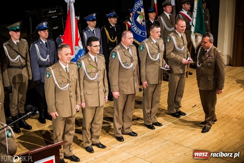 Zdjęcie w galerii na portalu naszraciborz.pl: Raciborskie obchody Narodowego Święta Niepodległości i Dnia Służby Cywilnej wiadomości z regionu
