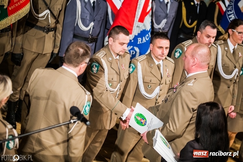 Zdjęcie w galerii na portalu naszraciborz.pl: Raciborskie obchody Narodowego Święta Niepodległości i Dnia Służby Cywilnej wiadomości z regionu