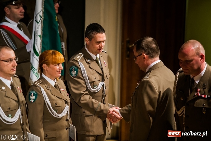 Zdjęcie w galerii na portalu naszraciborz.pl: Raciborskie obchody Narodowego Święta Niepodległości i Dnia Służby Cywilnej wiadomości z regionu