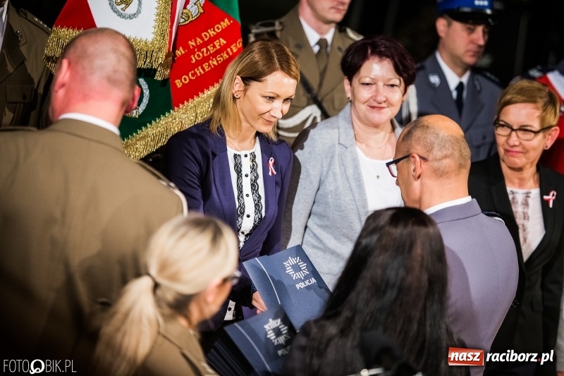 Zdjęcie w galerii na portalu naszraciborz.pl: Raciborskie obchody Narodowego Święta Niepodległości i Dnia Służby Cywilnej wiadomości z regionu