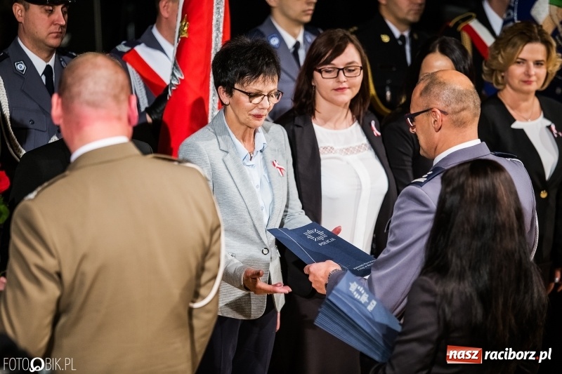 Zdjęcie w galerii na portalu naszraciborz.pl: Raciborskie obchody Narodowego Święta Niepodległości i Dnia Służby Cywilnej wiadomości z regionu