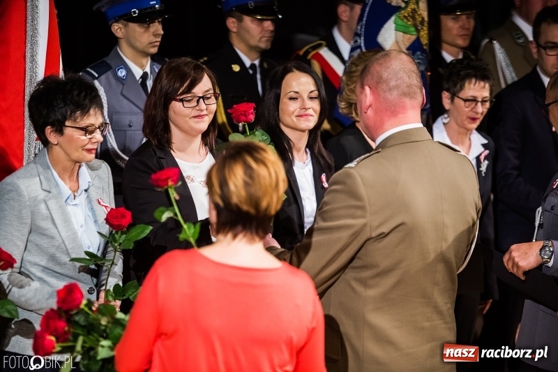 Zdjęcie w galerii na portalu naszraciborz.pl: Raciborskie obchody Narodowego Święta Niepodległości i Dnia Służby Cywilnej wiadomości z regionu