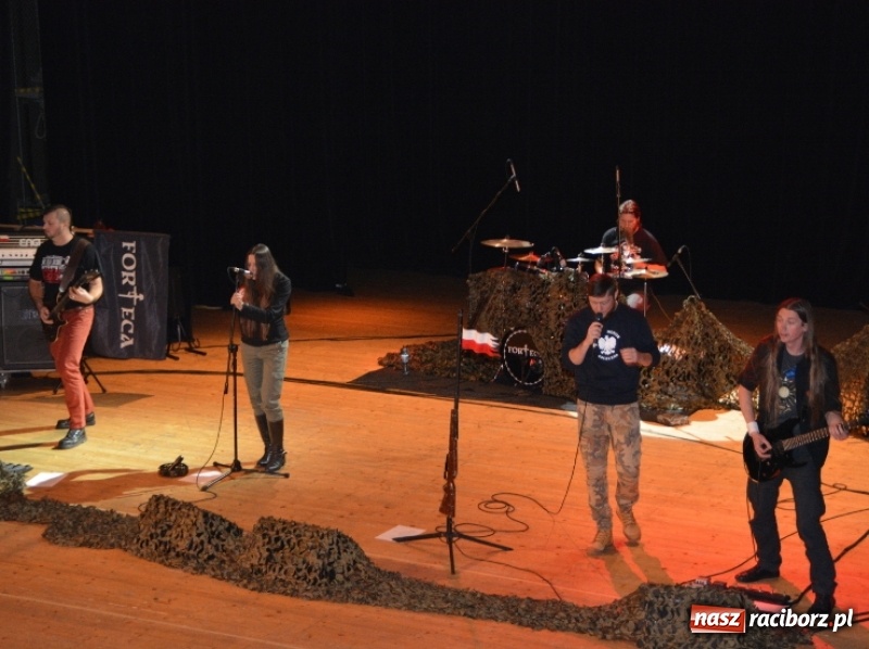 Zdjęcie w galerii na portalu naszraciborz.pl: Raciborskie obchody Narodowego Święta Niepodległości i Dnia Służby Cywilnej wiadomości z regionu