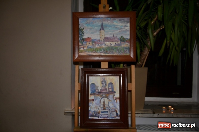 Zdjęcie w galerii na portalu naszraciborz.pl: Ocalmy je od zapomnienia. Wieczór przy świecach w Tworkowie  wiadomości z regionu