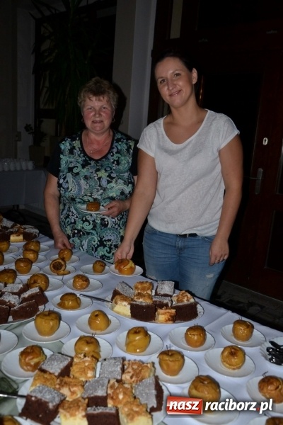 Zdjęcie w galerii na portalu naszraciborz.pl: Ocalmy je od zapomnienia. Wieczór przy świecach w Tworkowie  wiadomości z regionu