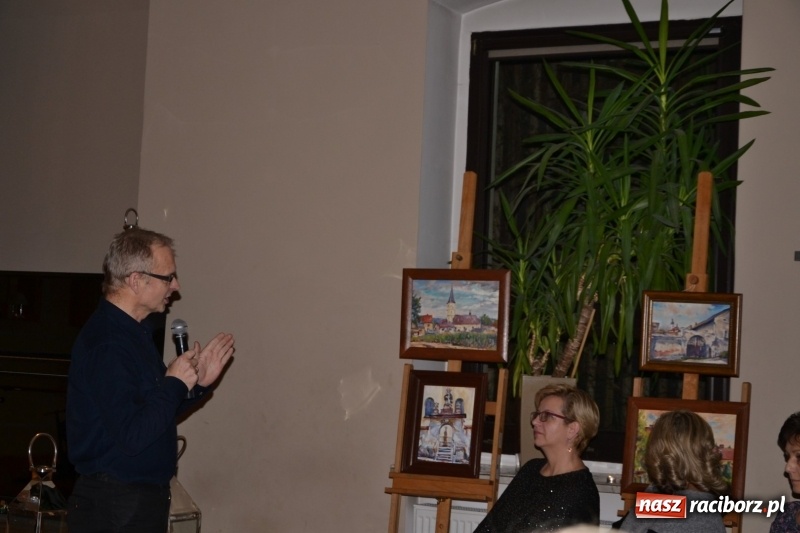 Zdjęcie w galerii na portalu naszraciborz.pl: Ocalmy je od zapomnienia. Wieczór przy świecach w Tworkowie  wiadomości z regionu