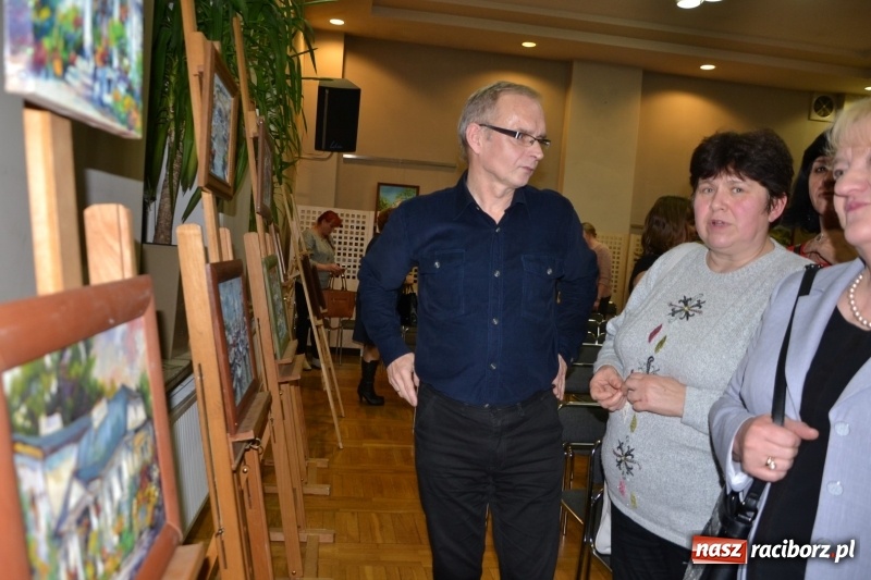 Zdjęcie w galerii na portalu naszraciborz.pl: Ocalmy je od zapomnienia. Wieczór przy świecach w Tworkowie  wiadomości z regionu