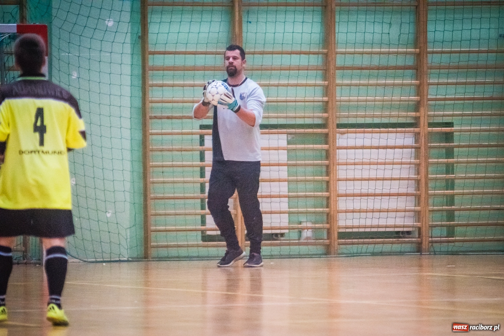 Zdjęcie w galerii na portalu naszraciborz.pl: Piątkowe emocje z HLPN. Wygrane Wil-Met i Geodezji Geo-Punkt wiadomości z regionu