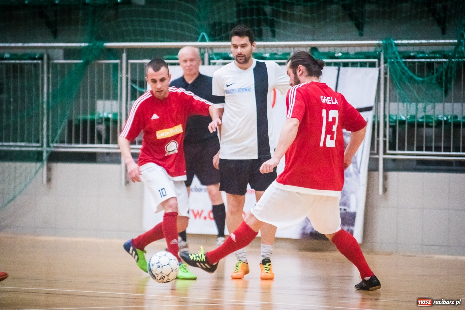 Zdjęcie w galerii na portalu naszraciborz.pl: Piątkowe emocje z HLPN. Wygrane Wil-Met i Geodezji Geo-Punkt wiadomości z regionu