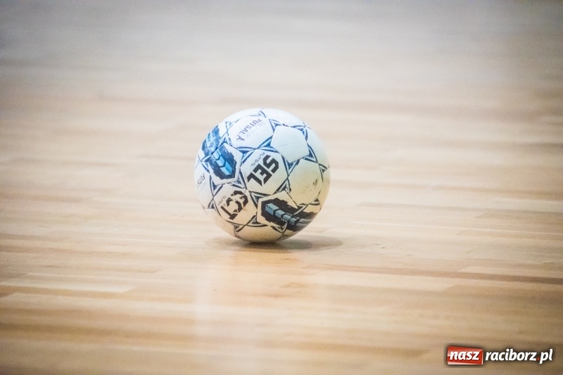 Zdjęcie w galerii na portalu naszraciborz.pl: Piątkowe emocje z HLPN. Wygrane Wil-Met i Geodezji Geo-Punkt wiadomości z regionu