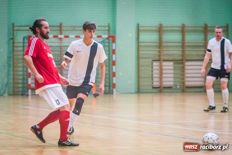 Zdjęcie w galerii na portalu naszraciborz.pl: Piątkowe emocje z HLPN. Wygrane Wil-Met i Geodezji Geo-Punkt wiadomości z regionu