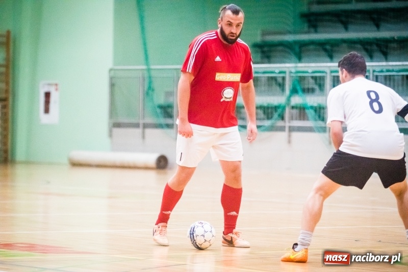 Zdjęcie w galerii na portalu naszraciborz.pl: Piątkowe emocje z HLPN. Wygrane Wil-Met i Geodezji Geo-Punkt wiadomości z regionu