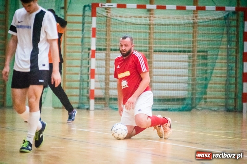 Zdjęcie w galerii na portalu naszraciborz.pl: Piątkowe emocje z HLPN. Wygrane Wil-Met i Geodezji Geo-Punkt wiadomości z regionu