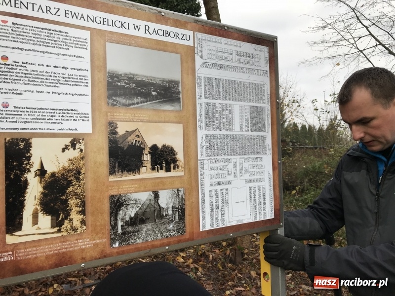 Zdjęcie w galerii na portalu naszraciborz.pl: Miasto i młodzież z poprawczaka wsparło Stowarzyszenie Odra 1945  wiadomości z regionu