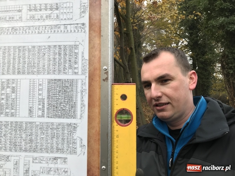 Zdjęcie w galerii na portalu naszraciborz.pl: Miasto i młodzież z poprawczaka wsparło Stowarzyszenie Odra 1945  wiadomości z regionu